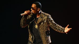 Read more about the article R. Kelly Wants To Finish Album In Prison