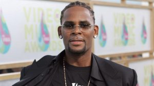 Read more about the article R. Kelly Paid For Lost Sextapes