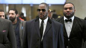 Read more about the article R Kelly Hides Money In Friend’s Bank Account